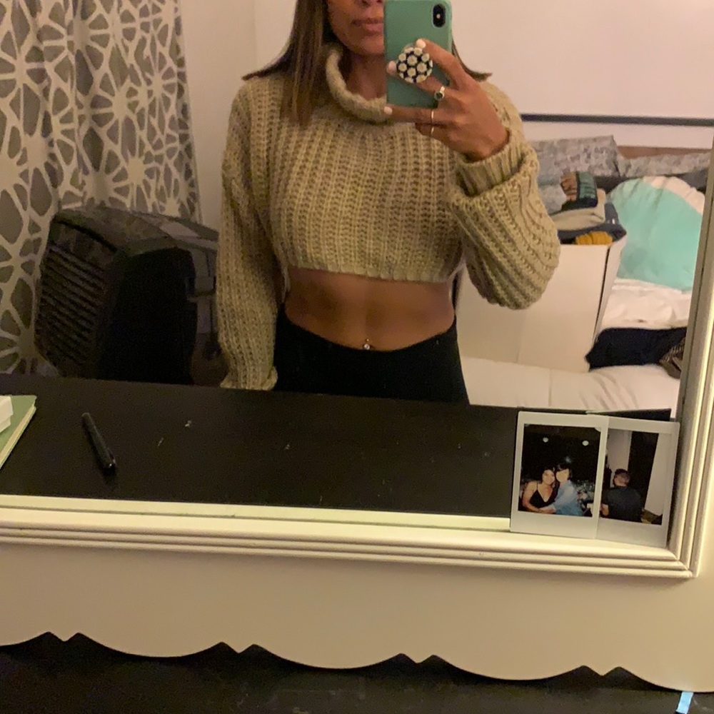 Crop turtleneck sweater